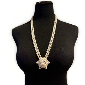 Vintage White Faux Pearl Necklace Star Pendant Flapper